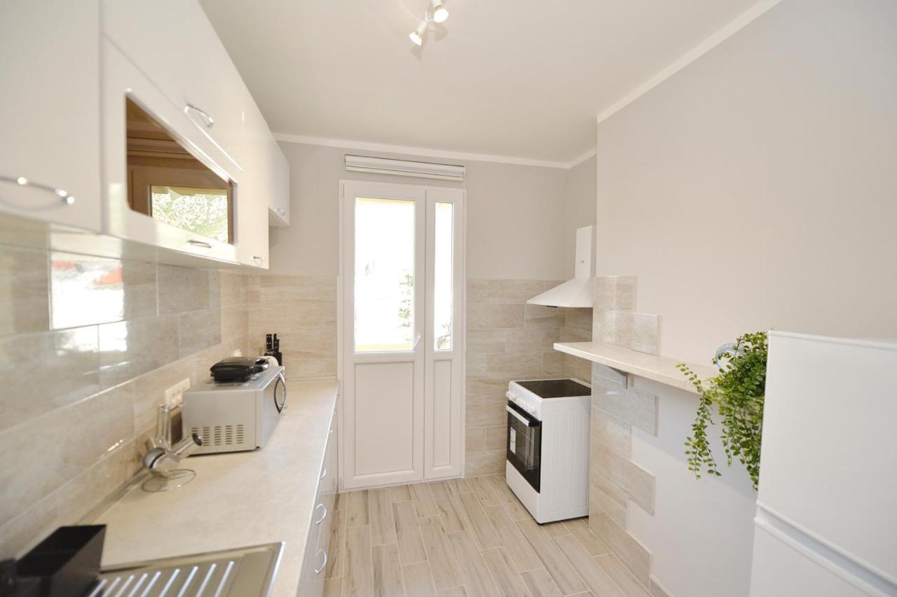 Unico Apartman Kotor Ngoại thất bức ảnh